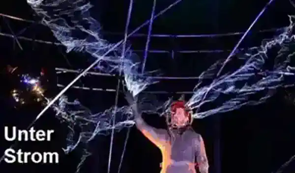 Unter Strom stehen